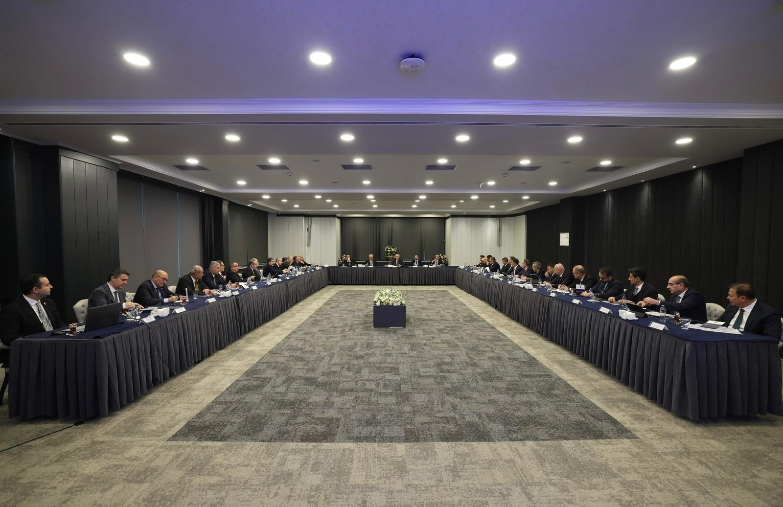 BÖLGE MÜDÜRLERİ İSTİŞARE VE DEĞERLENDİRME TOPLANTISI, GENEL MÜDÜR KARAHAN'IN BAŞKANLIĞINDA YAPILDI